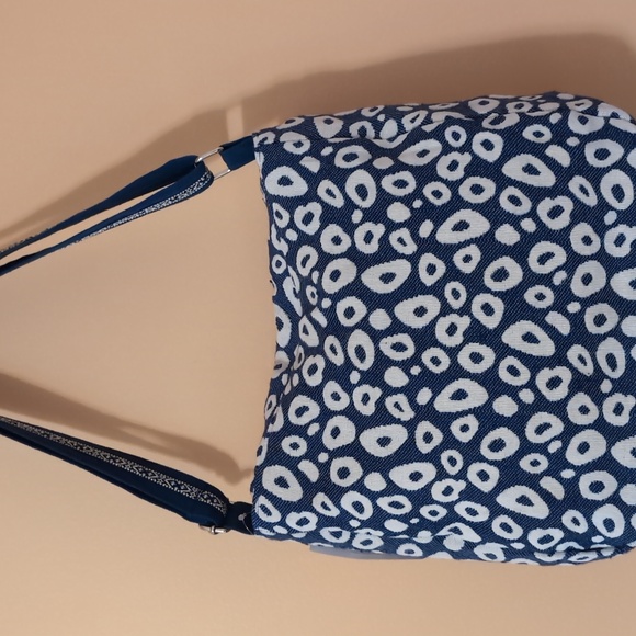 NWT Buckhead Betties Messenger Bag - Picture 2 of 16